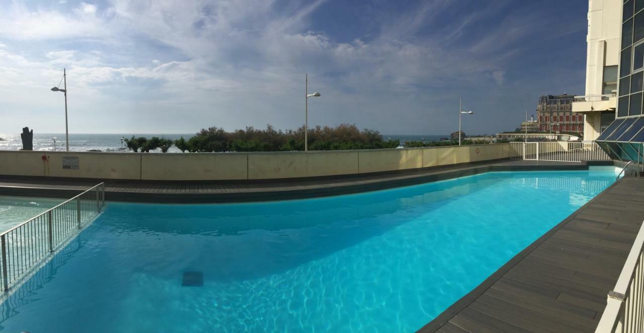 Studio Et Piscine Sur La Grande Plage Biarritz Exterior photo